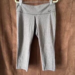 Nike Dri-Fit Athletic Capris Gray Women's Size Large Workout Yoga Leggings